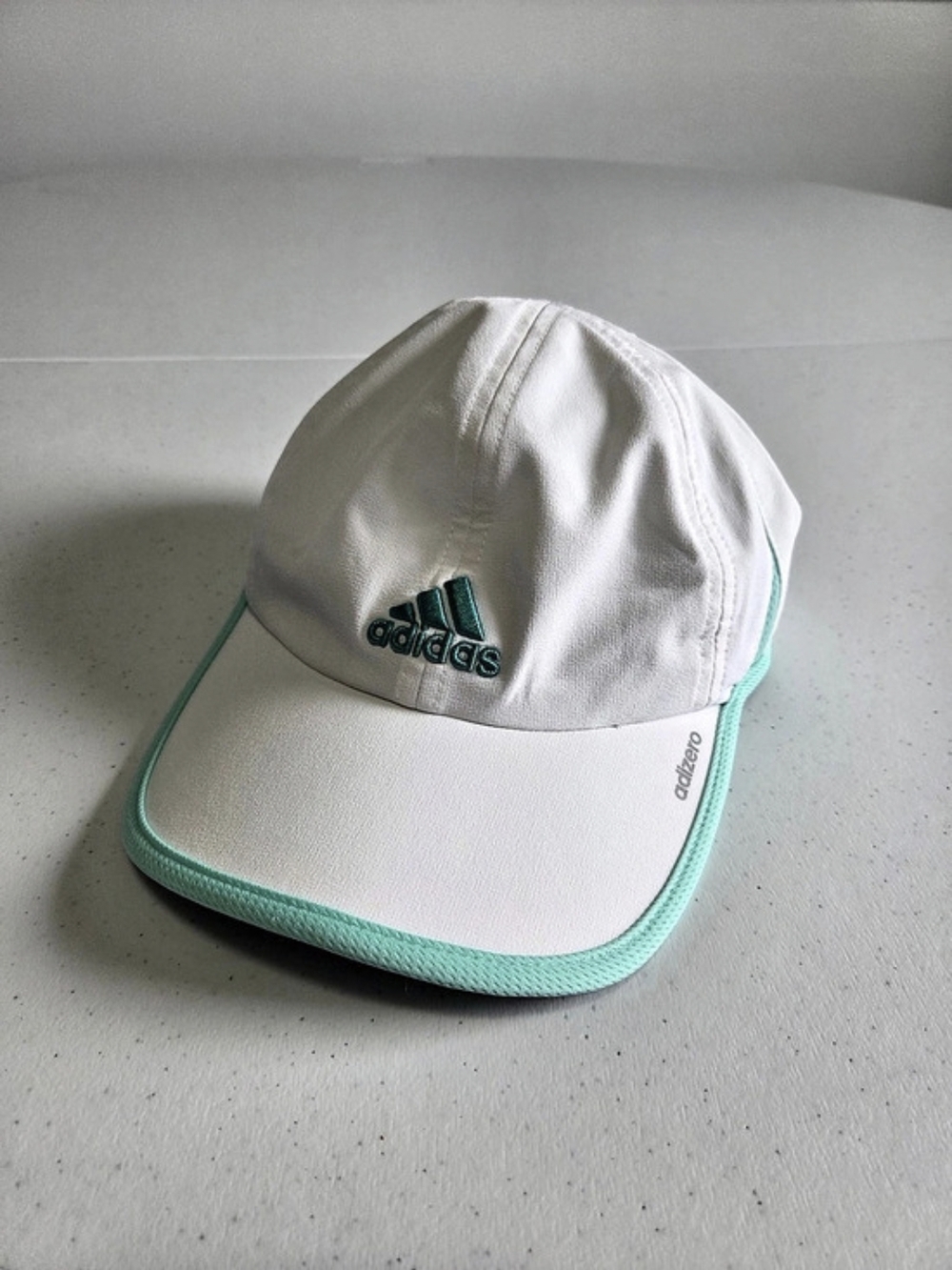 adidas Adizero Cap White Aqua Teal Like New Adjustable Strapback Golf Tennis Gym